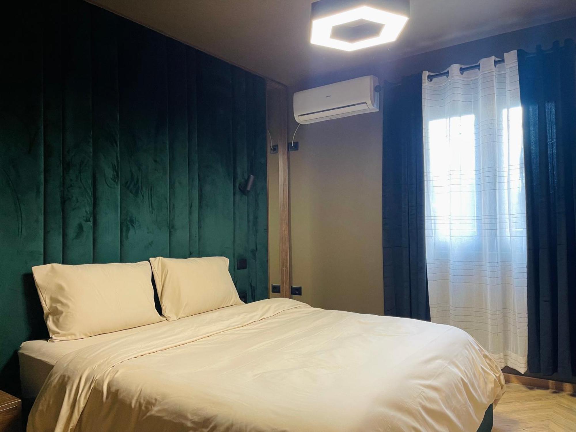 Dea'S Apartment: Hidden Gem Tirana Kültér fotó